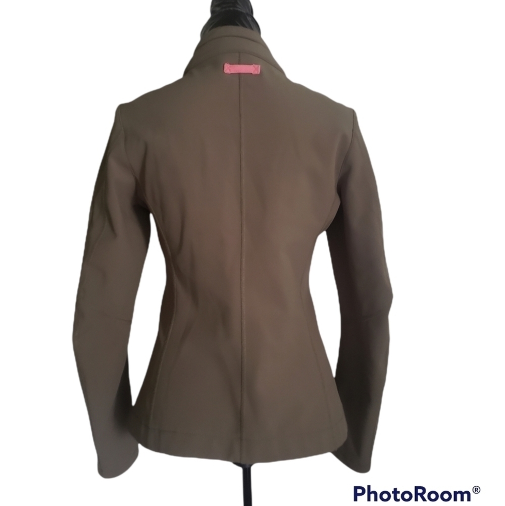 Lululemon Vintage Softshell Jacket - Picture 2 of 12
